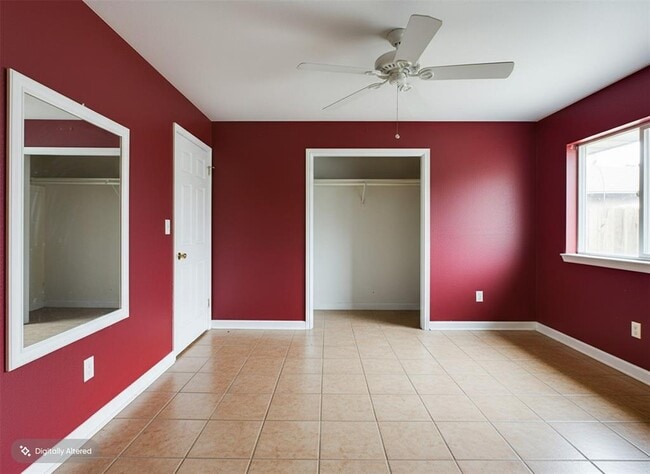 Building Photo - 500 E 48th St