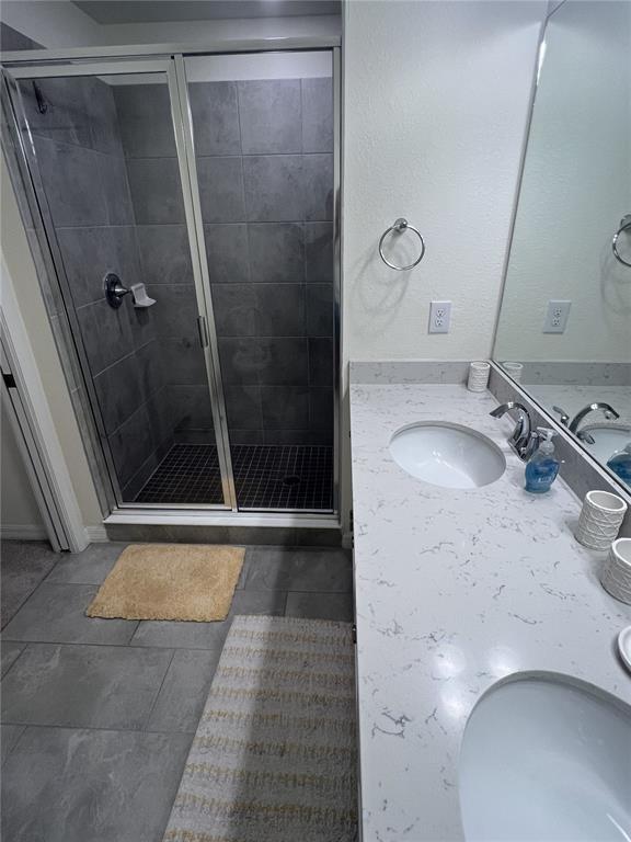 Building Photo - 5674 Palmer Cir