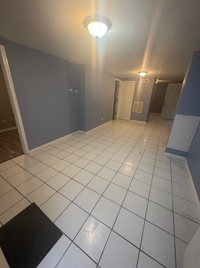 Building Photo - 2622 W Luther St