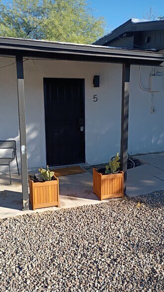 Primary Photo - Garden Lofts on President