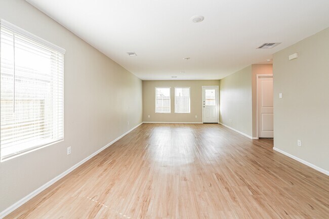 Building Photo - 4122 Saw Mill Peak Ln