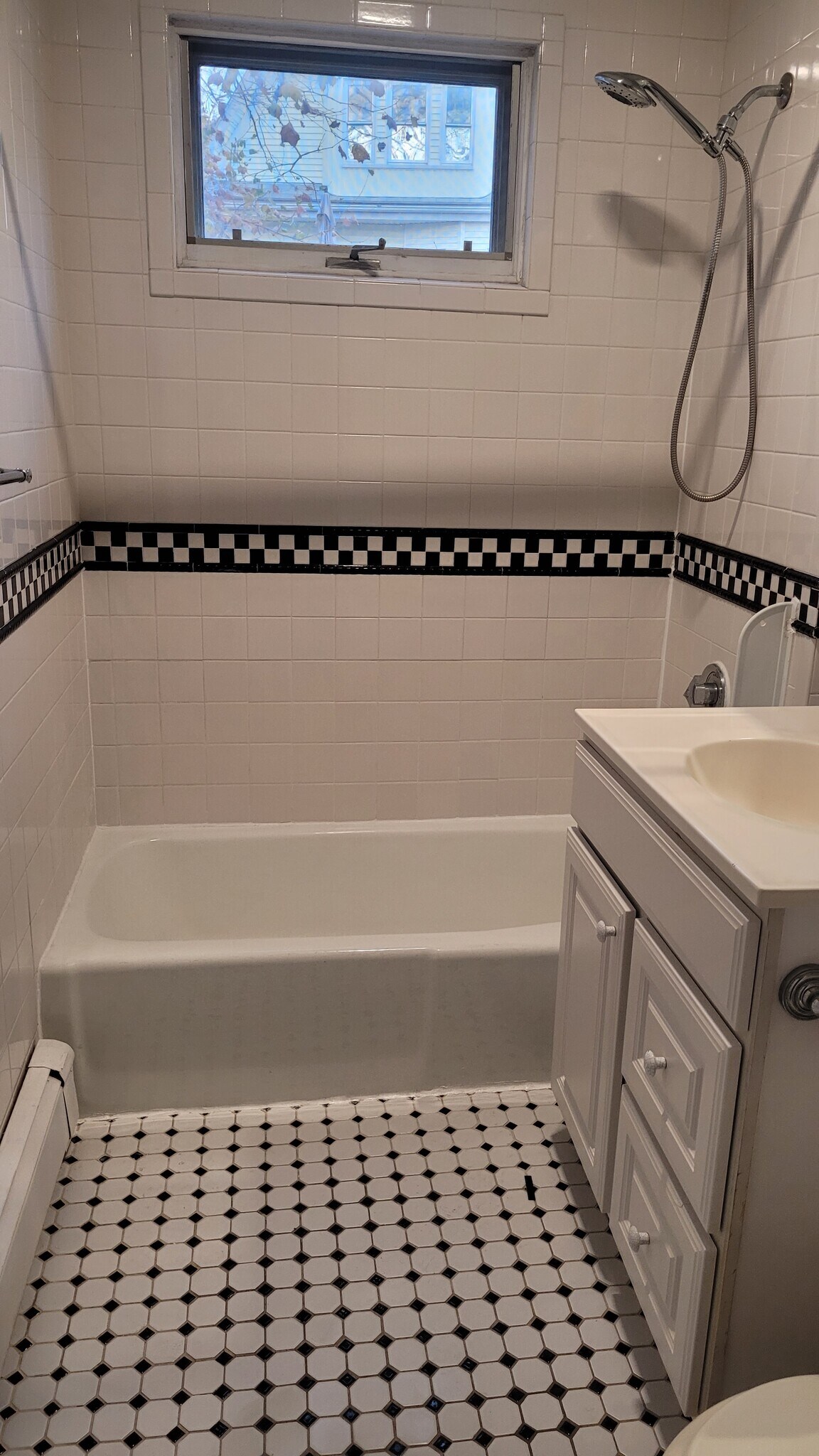 Building Photo - 881 Broadway