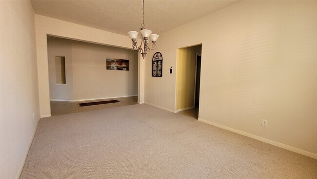 Building Photo - 17906 Castle Heath Ln