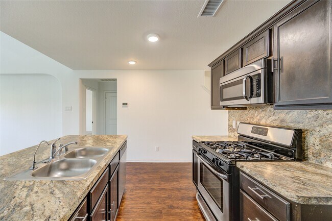 Building Photo - 2010 Louetta Stream Way