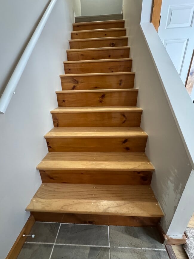 Building Photo - 94 Lewiston Rd