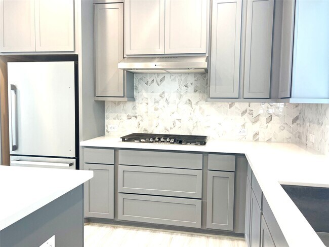 Building Photo - 8475 Harrington Grv Trl
