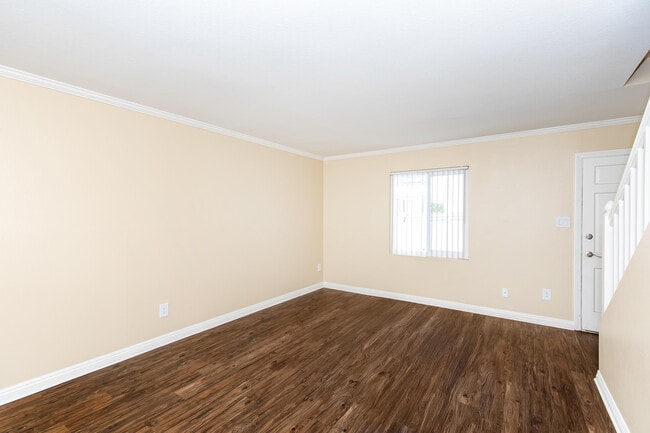 Building Photo - Sandpointe Cove Apartment Homes