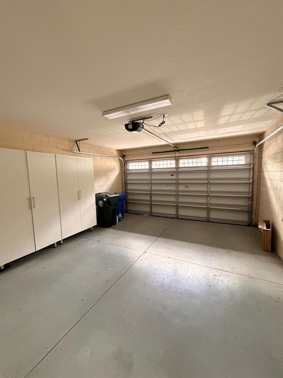 Building Photo - 1911 Silverweed Way