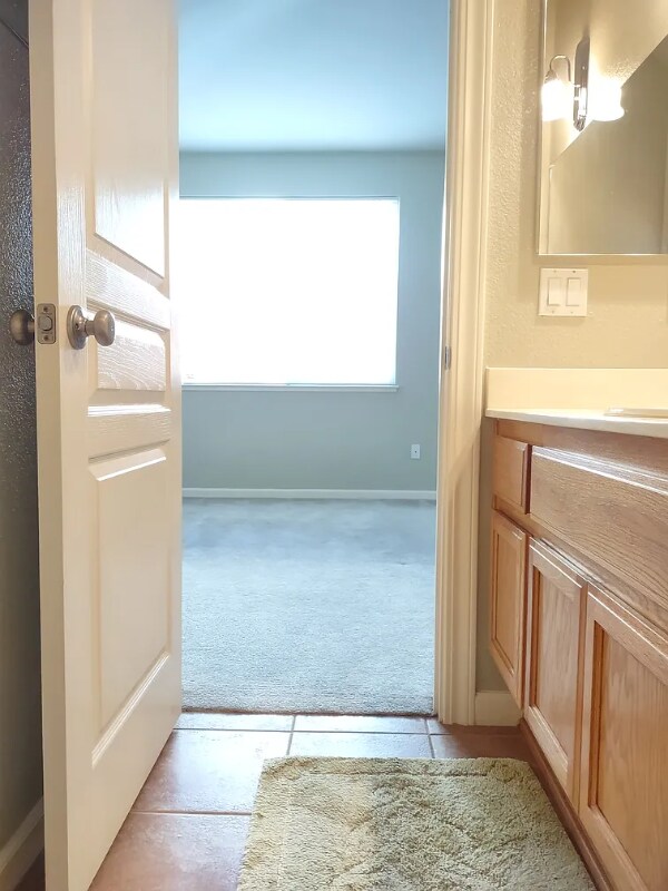 Building Photo - 5069 Wilmont Ct