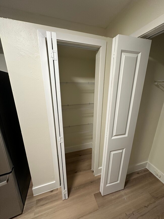 Building Photo - 3111 W Spruce St