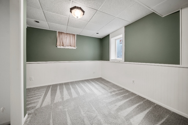 Building Photo - 6367 Zinnia Ln N