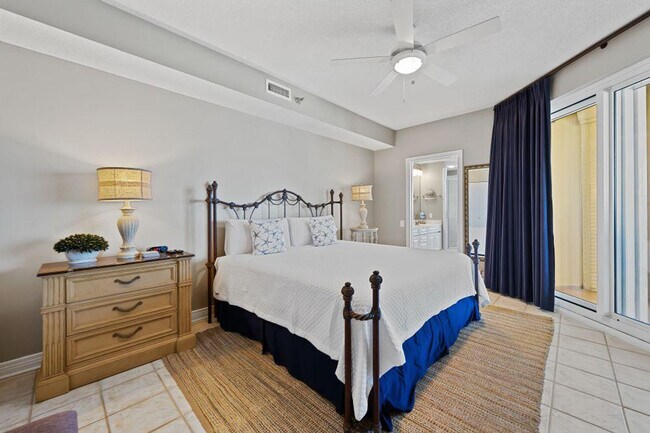 Building Photo - 13601 Perdido Key Dr