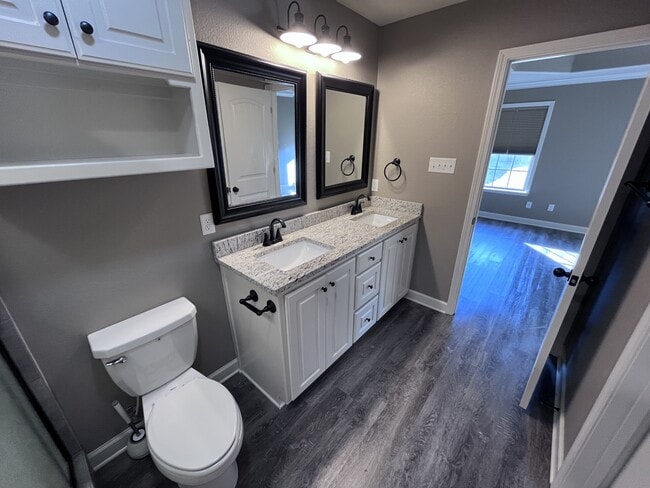 Building Photo - 13 Kelby Ct