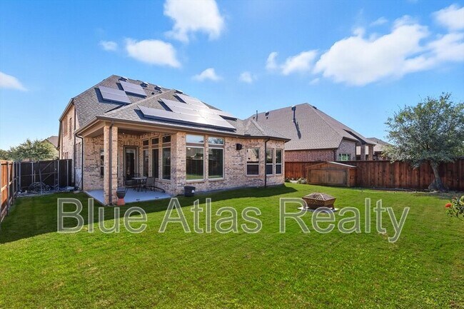 Building Photo - 4983 Stornoway Dr