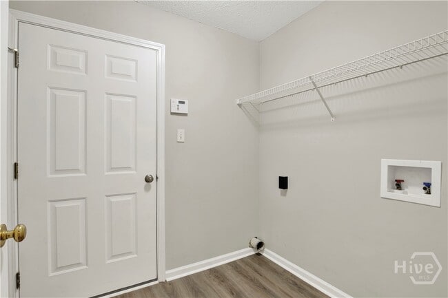 Building Photo - 387 Shady Hill Cir