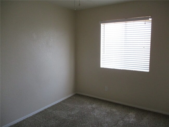 Building Photo - 2801 Paloma Senda