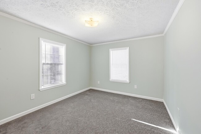 Building Photo - 3469 Cypress Dr