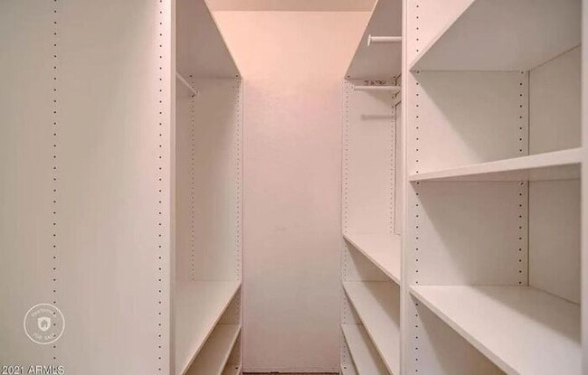 Building Photo - MOVE IN SPECIALS!! Stunning 3 bedroom, 2.5 bathroom Townhome in Mesa, AZ.