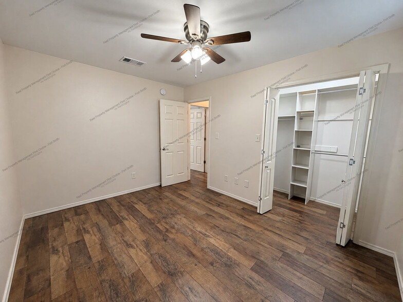 Building Photo - 1707 Brooken Hill Dr