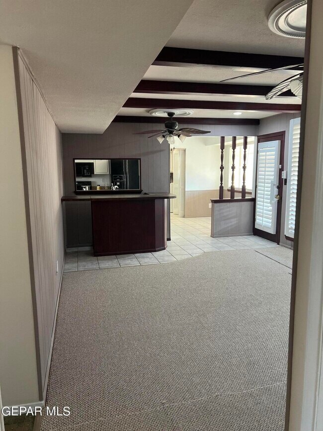 Building Photo - 10524 Candlewood Ave