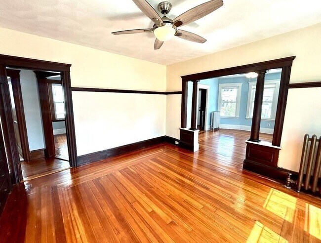 Building Photo - 41 Dunbar Ave