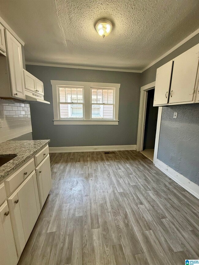 Building Photo - 2335 20th Alley N