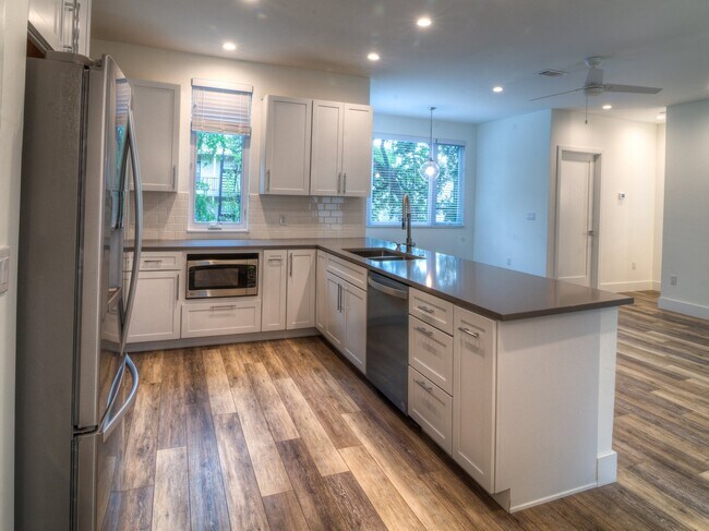 Building Photo - 3111 Walling Dr
