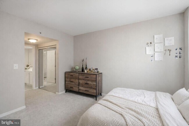 Building Photo - 11710 Old Georgetown Rd