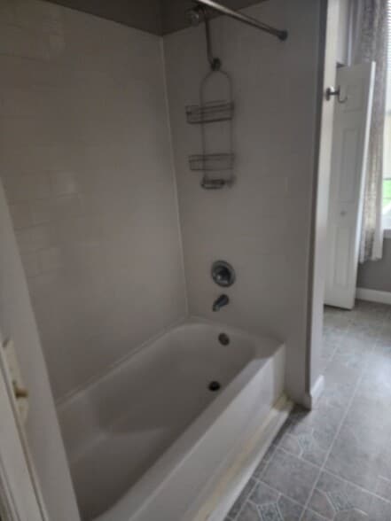 Building Photo - 3570 Burch Ave