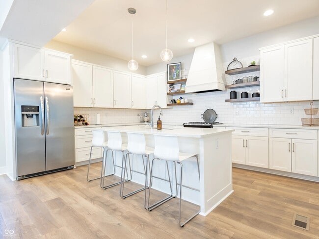 Building Photo - 715 Cottage Ave