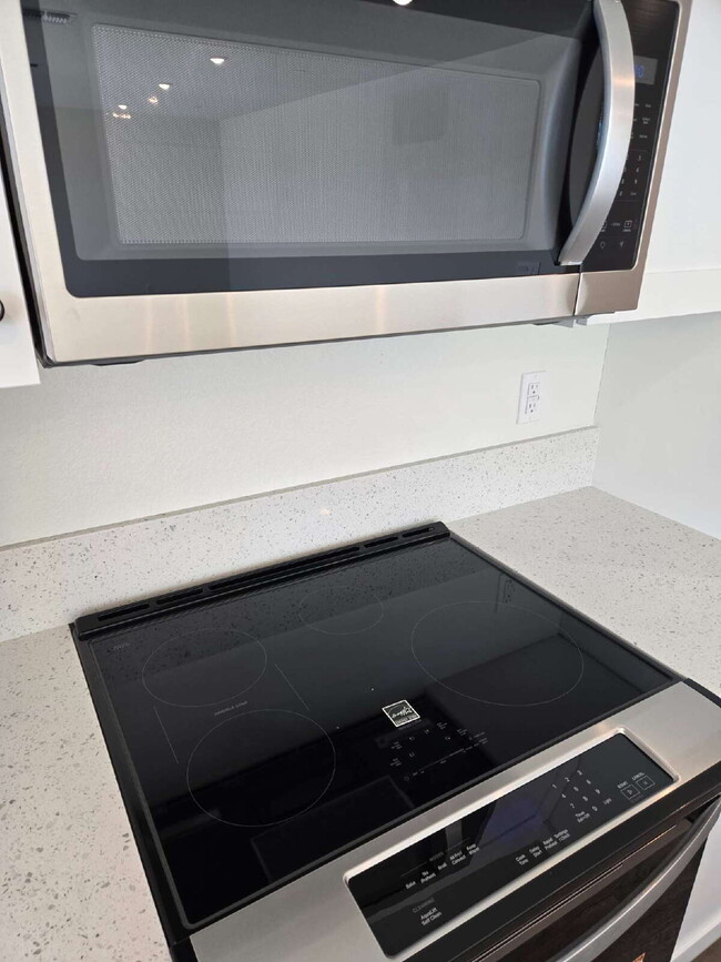 Building Photo - Newly Constructed Four Bedroom Home Short Distance to Shopping, Easy Bay Area Commute!