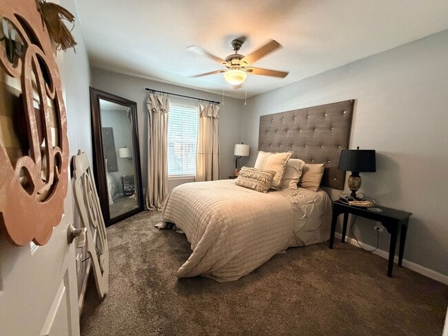 Building Photo - Fully Updated “Cottage” Home Near Colleges, Airport & Coastal Getaways
