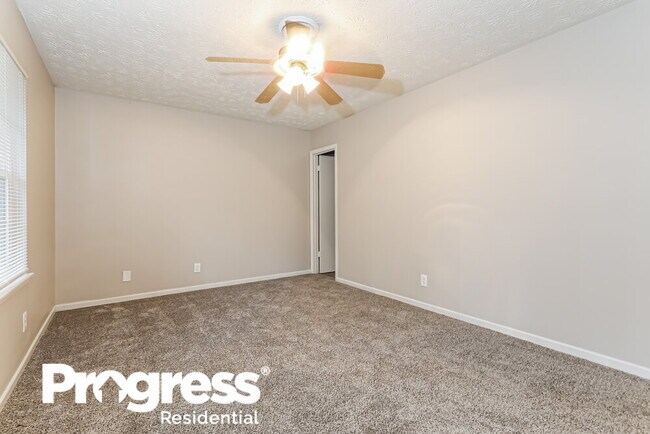 Building Photo - 7215 Buck Creek Dr