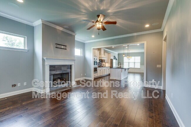 Building Photo - 2944 Hadley Close Ln