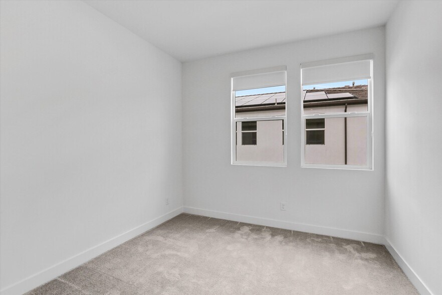 Building Photo - 2618 Everly Dr
