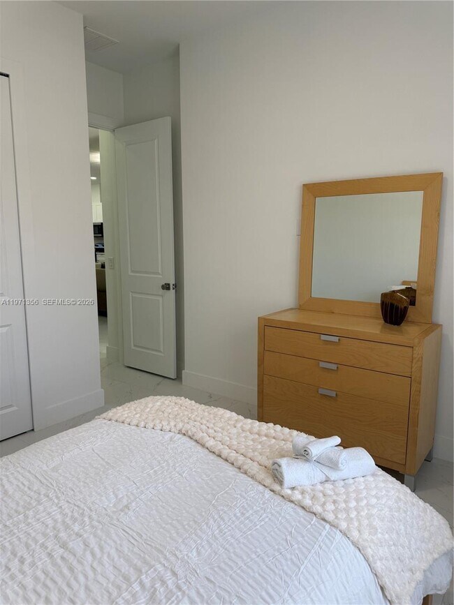 Building Photo - 18 Organ St