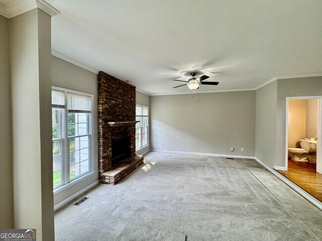 Building Photo - 1770 Highland Oaks Way NE