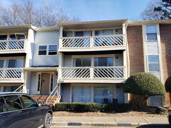 Building Photo - 9510 Shannon Green Dr