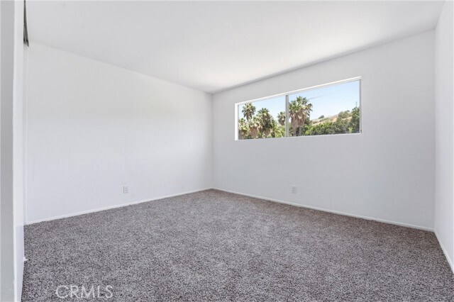 Building Photo - 845 Woodcrest Ave
