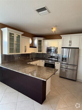 Building Photo - 4435 SW 160th Ave