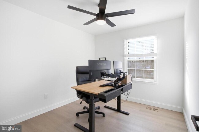 Building Photo - 6449 Birch Leaf Ct