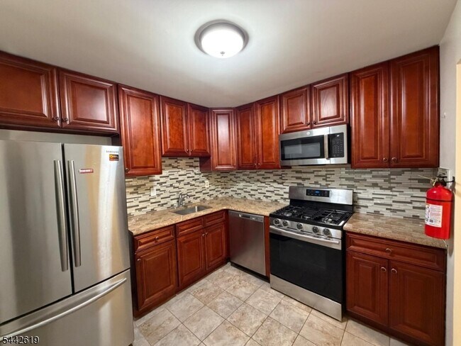 Building Photo - 149 Patriots Rd