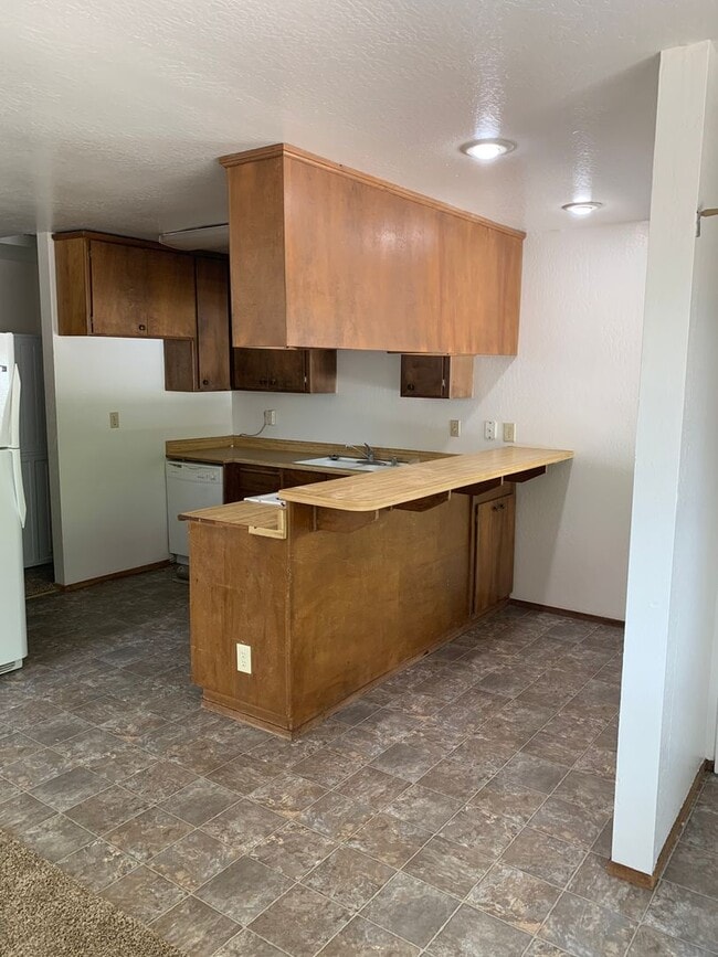 Building Photo - 1132 Hobart St