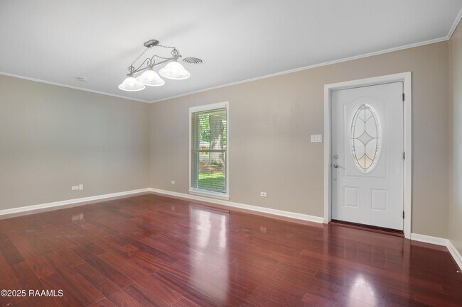Building Photo - 100 Dunlieth Dr