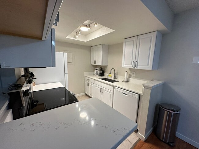 Building Photo - 15138 E Louisiana Dr