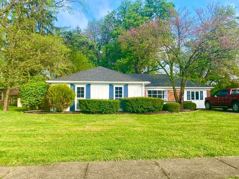 Building Photo - 9505 Tiverton Way