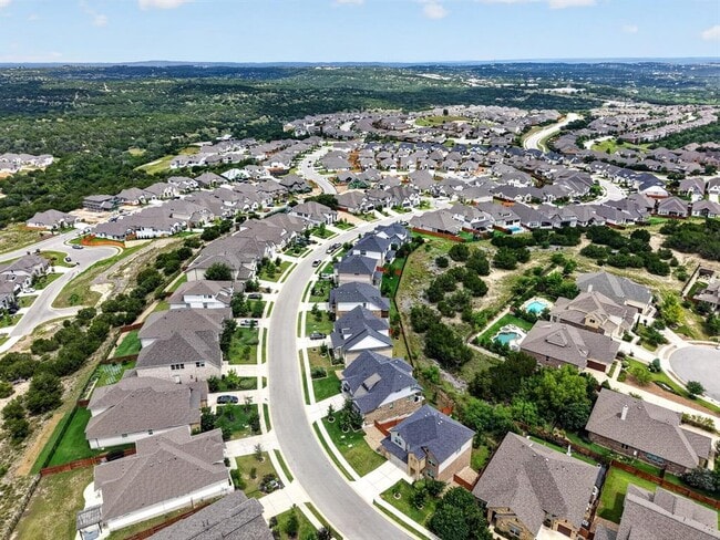 Building Photo - 6312 Empresa Dr