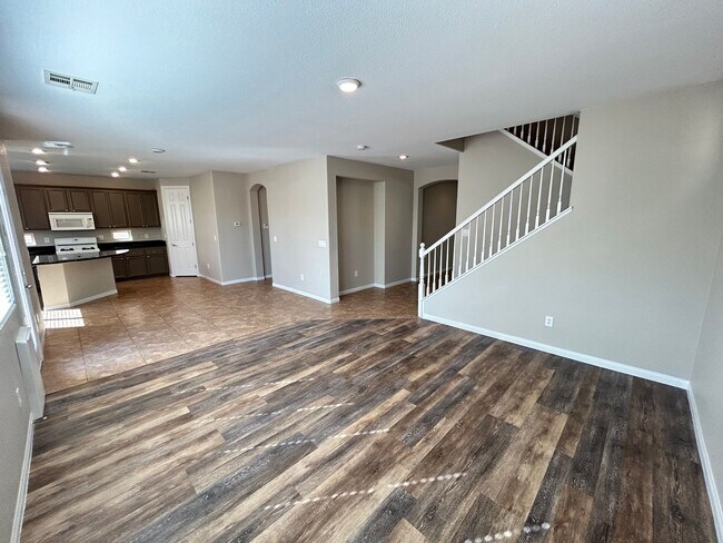 Building Photo - Beautiful 4/Bed/3Bath/2Car Two-Story Home with Loft and Office in Providence!