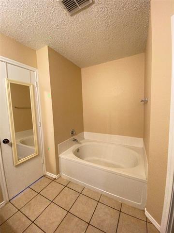 Building Photo - 313 Willow Oak Dr