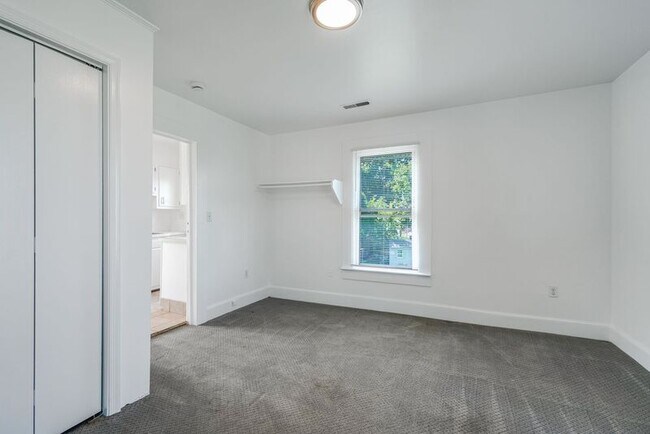 Building Photo - 621 Lafayette Blvd